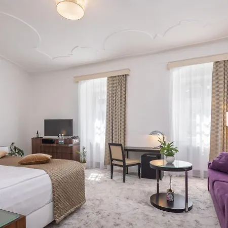 Bellevue Hotel 4*