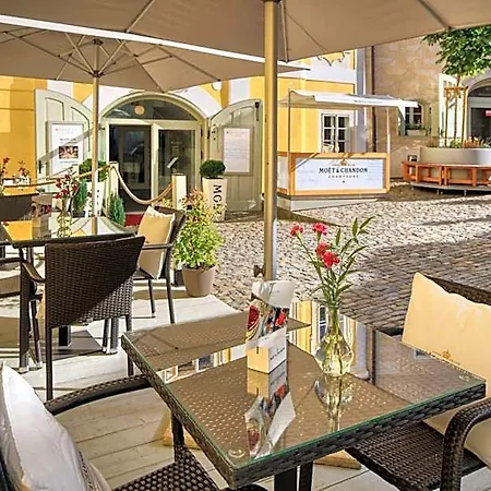 Ξενοδοχείο Bellevue 4*