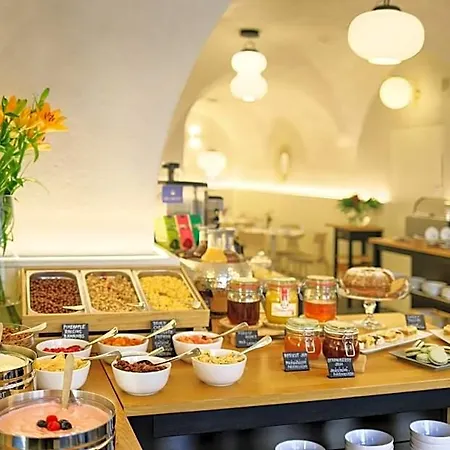 Ξενοδοχείο Bellevue 4*