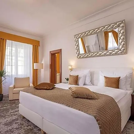 Bellevue 4* Český Krumlov